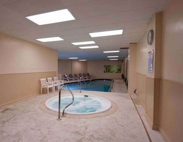 Pool - Royal Floridian Resort Ormond Beach