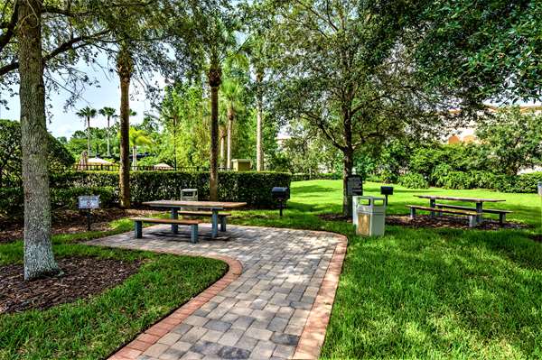 Restaurant - Vista Cay Resort by Millenium Orlando