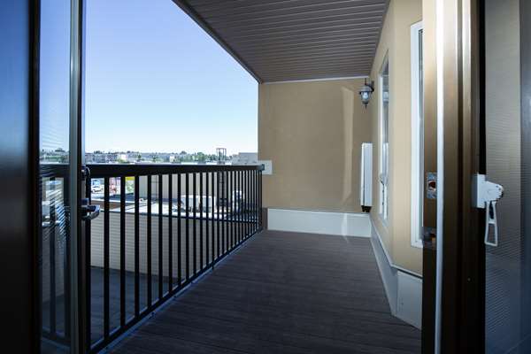  - Pomeroy Fort St John Hotel