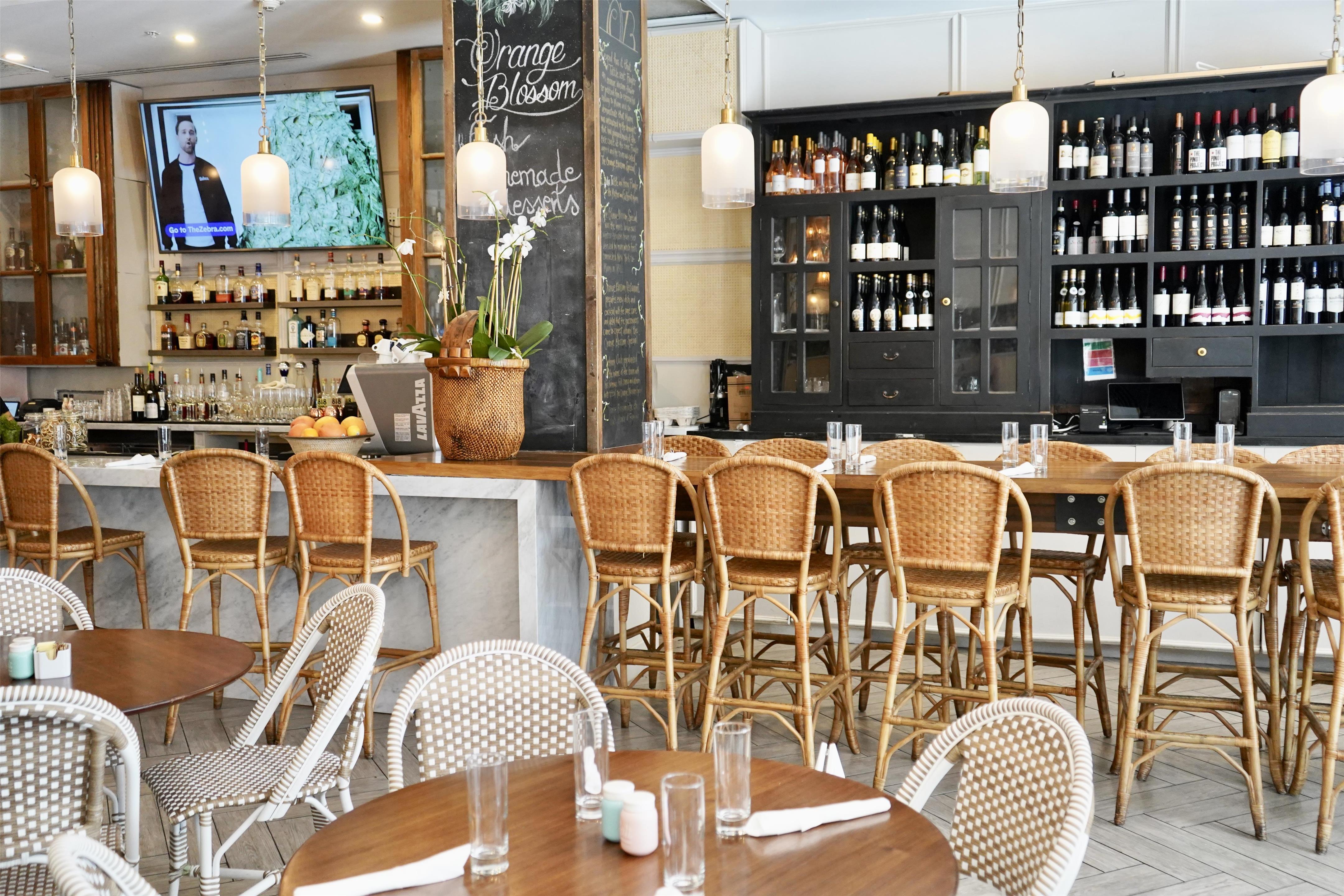Liberty Park Hotel South Beach Restaurant Bar | Riviera Suites South Beach, a South Beach Group Hotel