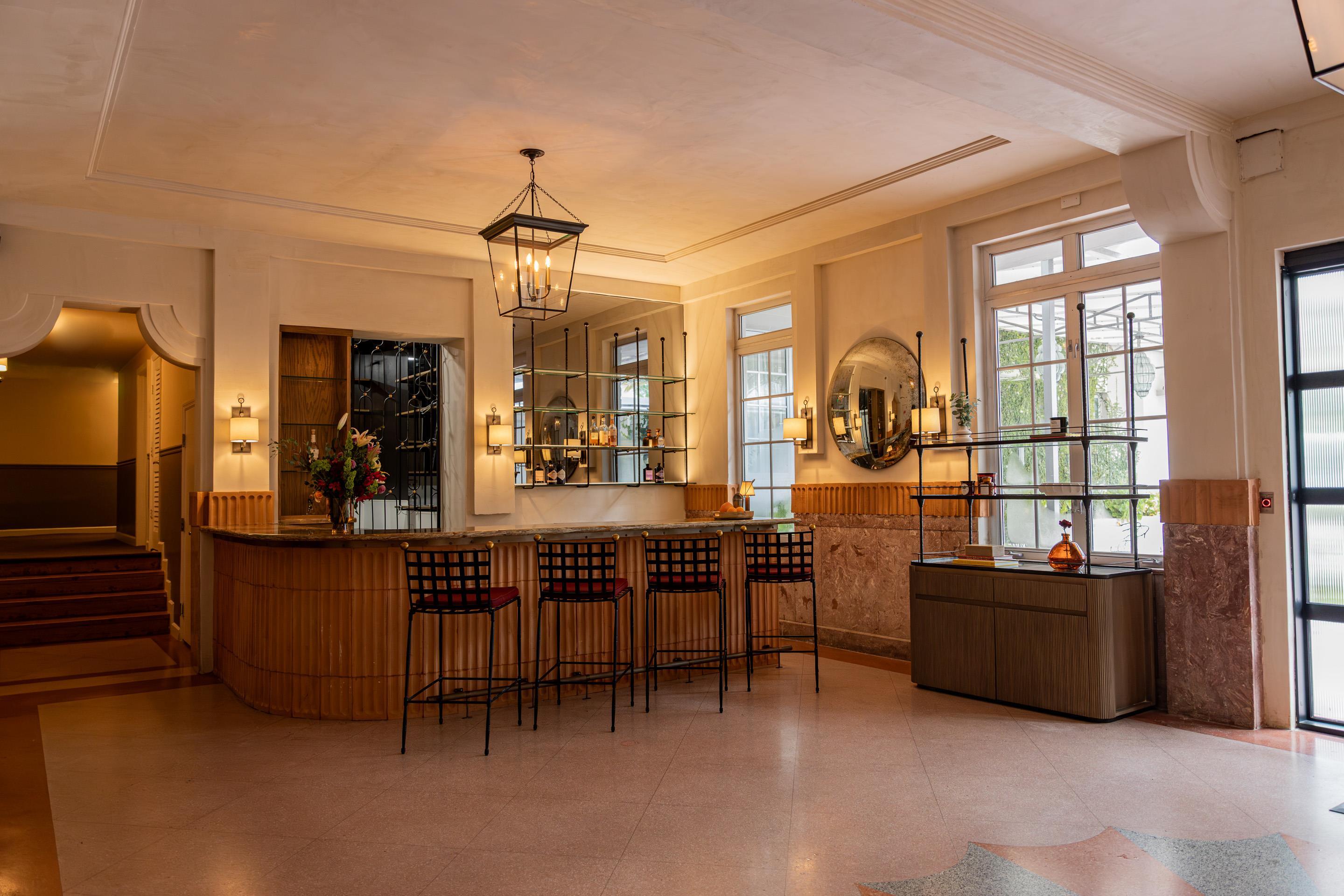 Liberty Park Hotel South Beach Bella s Bar | Riviera Suites South Beach, a South Beach Group Hotel