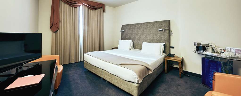 HOTEL SETTECENTO-guestroom-Guest Room,On-Site.jpg