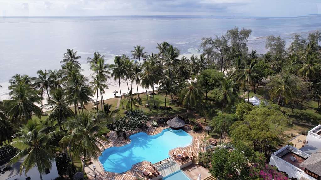 Serena Beach Hotel & Spa