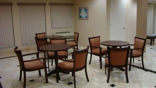  - Inn of America Palm Beach Gardens - I-95, Exit 77