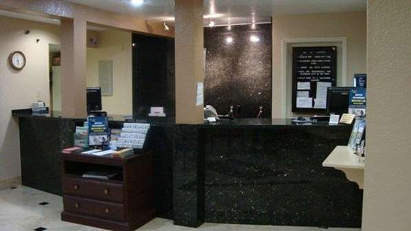  - Inn of America Palm Beach Gardens - I-95, Exit 77