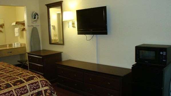  - Inn of America Palm Beach Gardens - I-95, Exit 77