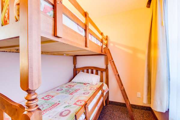 Suite - Peavine Inn & Suites High Prairie