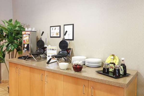  - Pomeroy Inn & Suites Dawson Creek