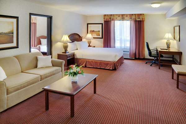 Suite - Pomeroy Inn & Suites Dawson Creek