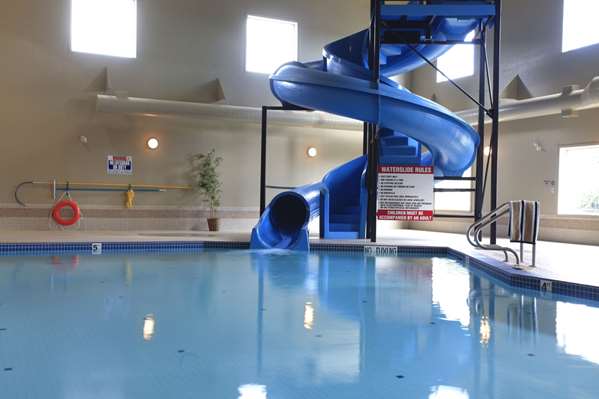  - Pomeroy Inn & Suites Chetwynd