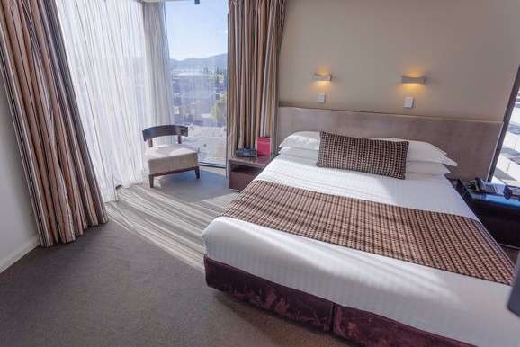MANTRA COLLINS HOTEL - Photo 5