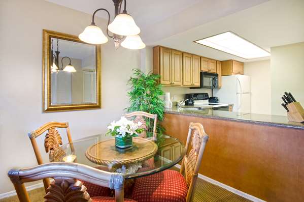 Suite - Park Shore Resort Naples