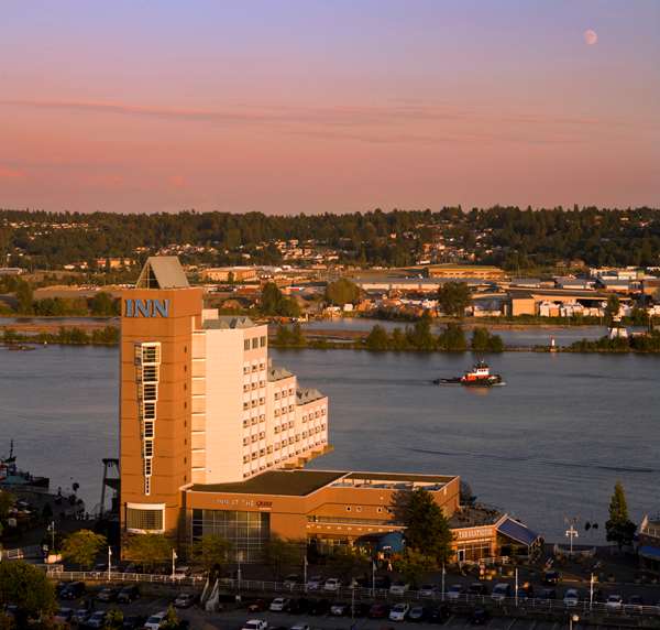Exterior view - Inn at The Quay New Westminster