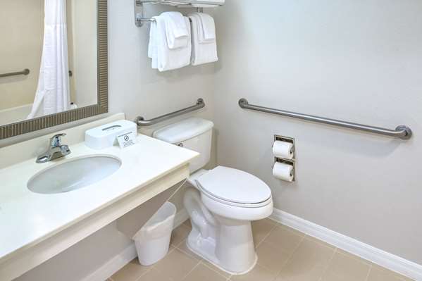  - Exploria Express Hotel Clermont