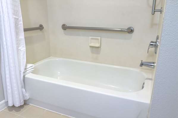  - Exploria Express Hotel Clermont