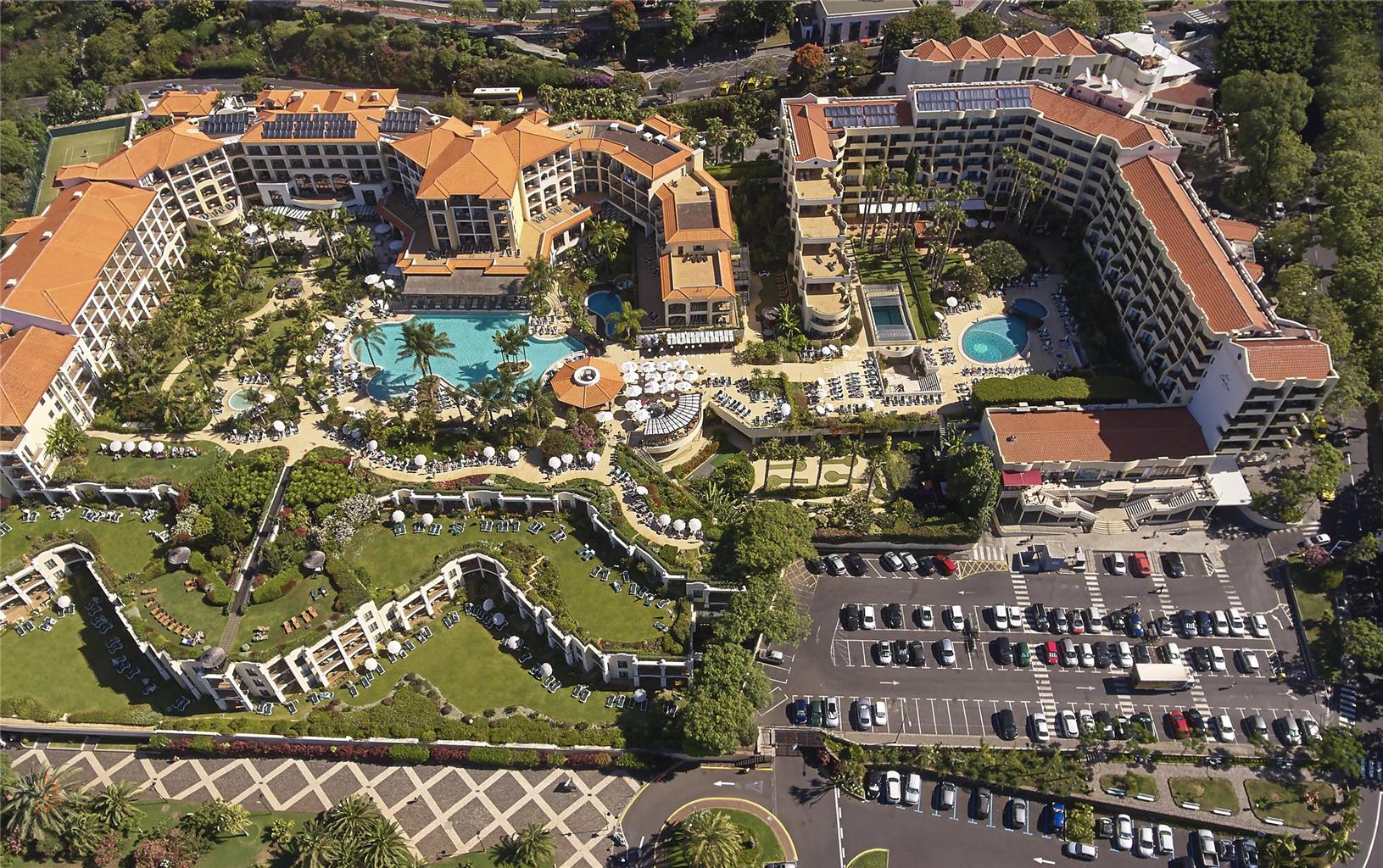Eden Mar Suite Hotel