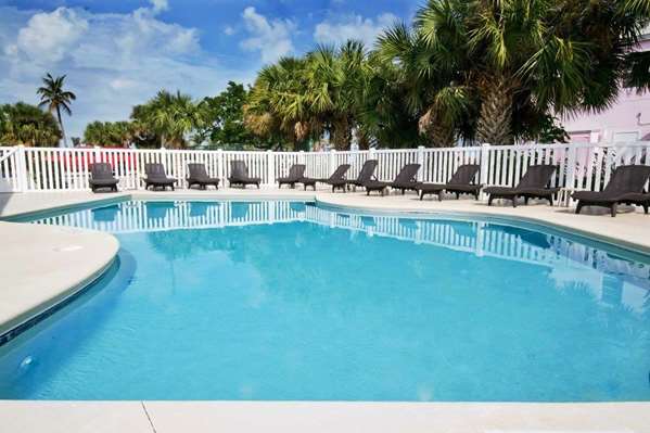 Recreation - Royal Inn Beach Hotel Hutchinson Island