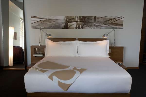  - Hotel Le Germain Calgary