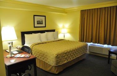  - Chateau Nova Hotel & Suites Kingsway Edmonton