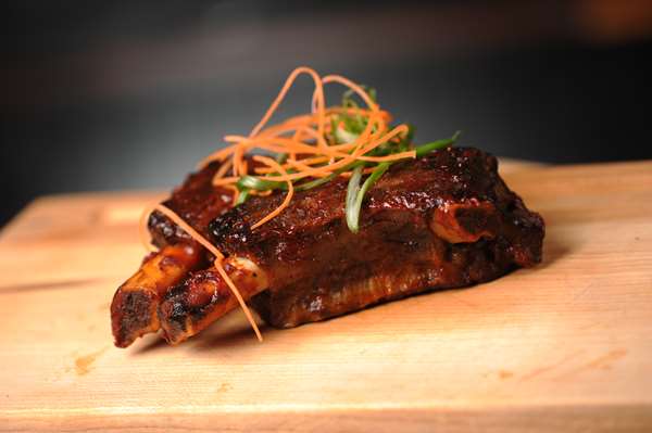 Restaurant - Carriage House Inn Calgary