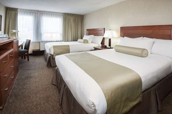  - Carriage House Inn Calgary