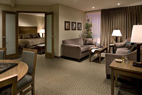  - Carriage House Inn Calgary