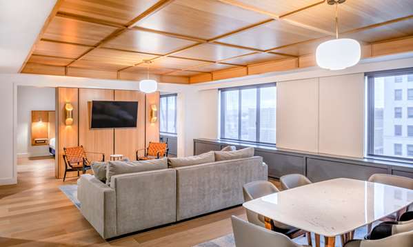  - Hotel St Regis Detroit