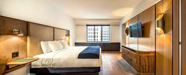  - Hotel St Regis Detroit