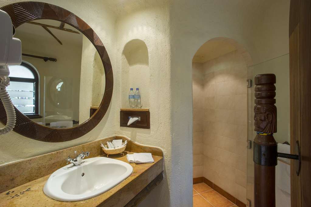 SERENGETI SERENA SAFARI LODGE-guestroom-Guest Room,On-Site.jpg
