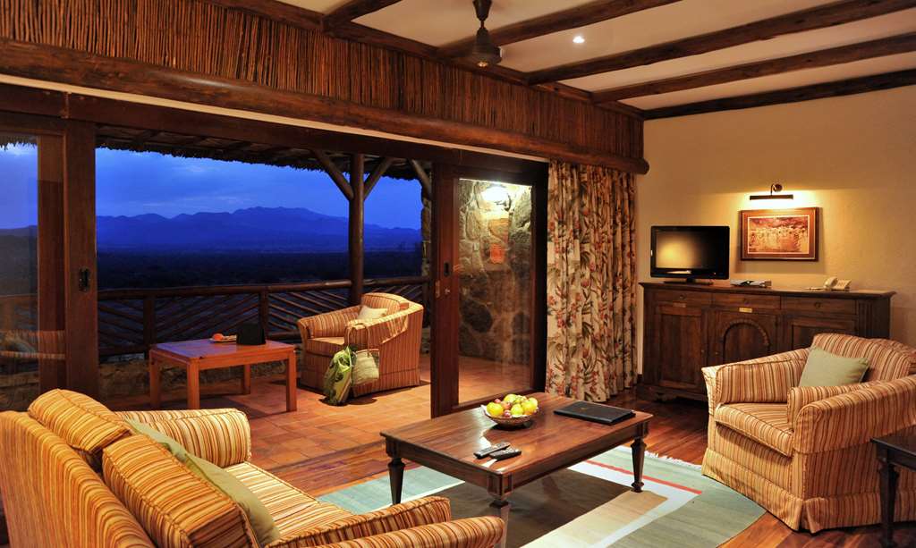 KILAGUNI SERENA SAFARI LODGE-guestroom-Guest Room,Suite,On-Site.jpg