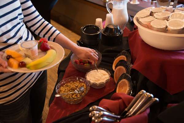 Amenities - Evergreen Resort Cadillac