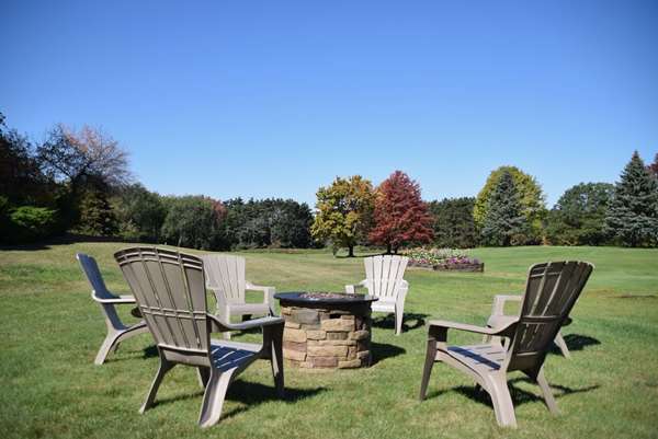 Exterior view - Evergreen Resort Cadillac