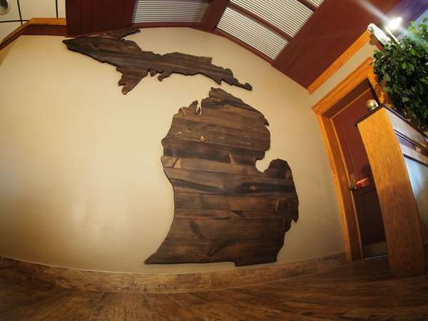 Restaurant - Evergreen Resort Cadillac