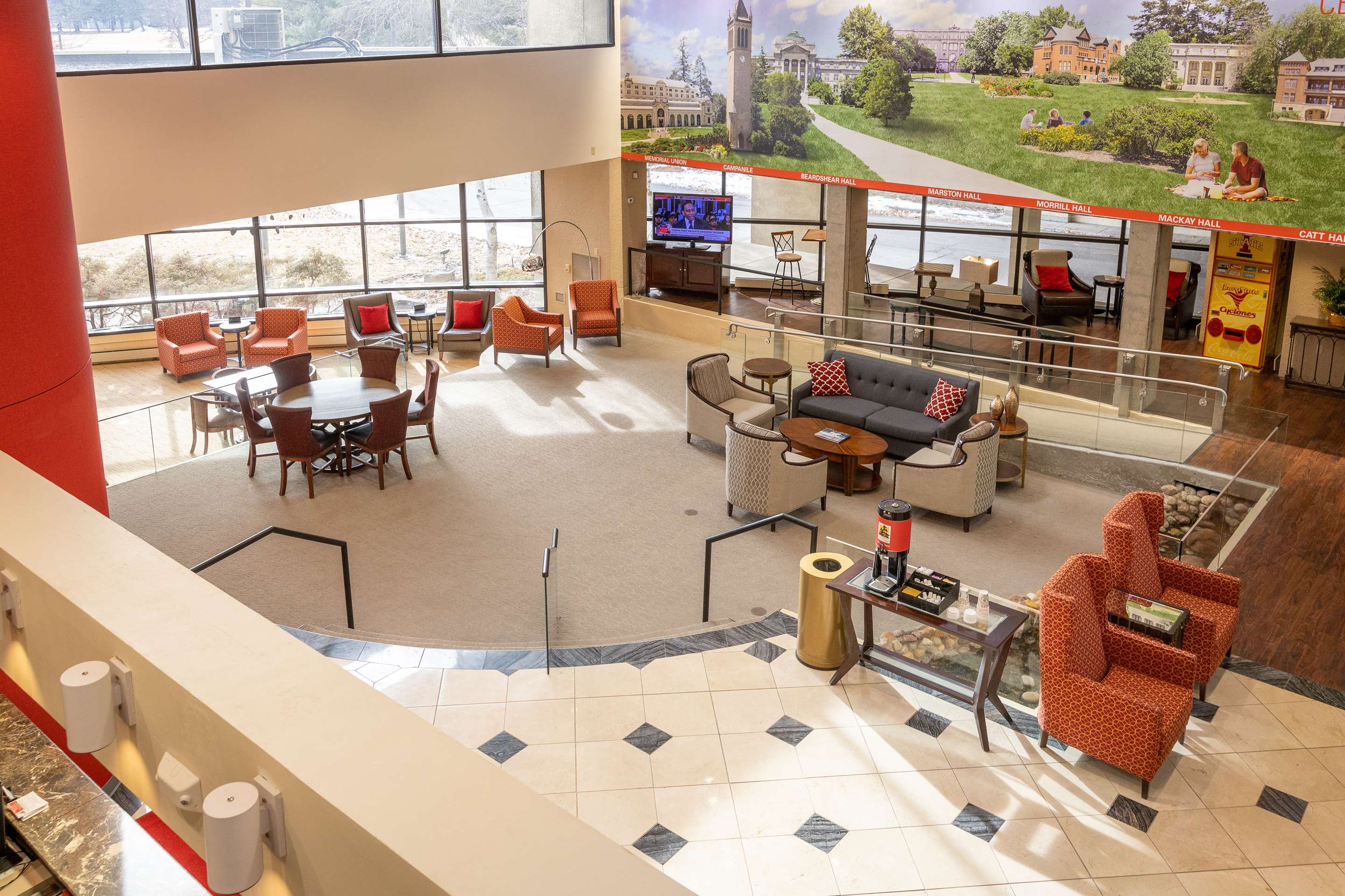 Upper Lobby | Gateway Hotel and Conference Center at Iowa State University