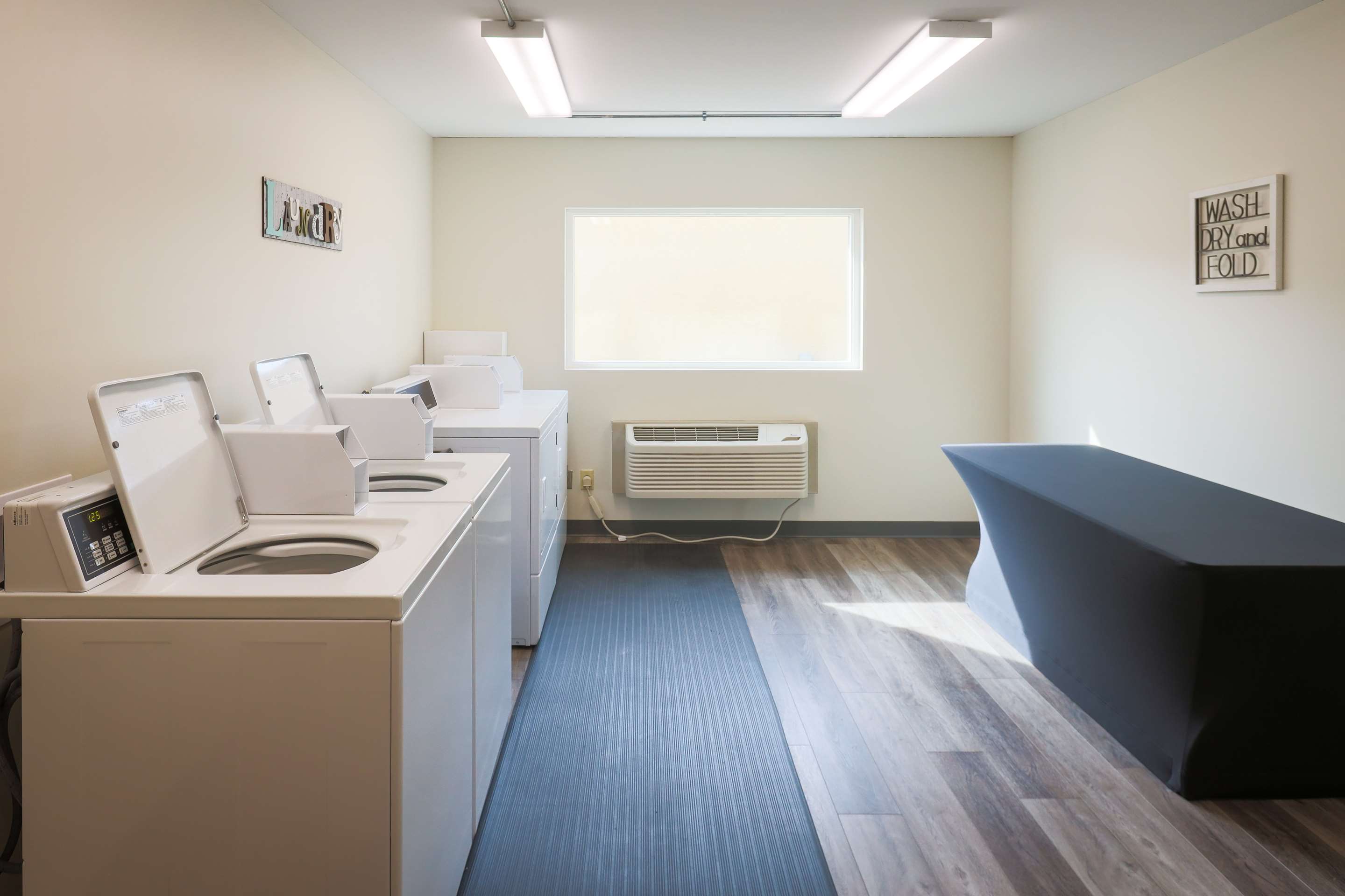 Guest Laundry | Gateway Hotel and Conference Center at Iowa State University