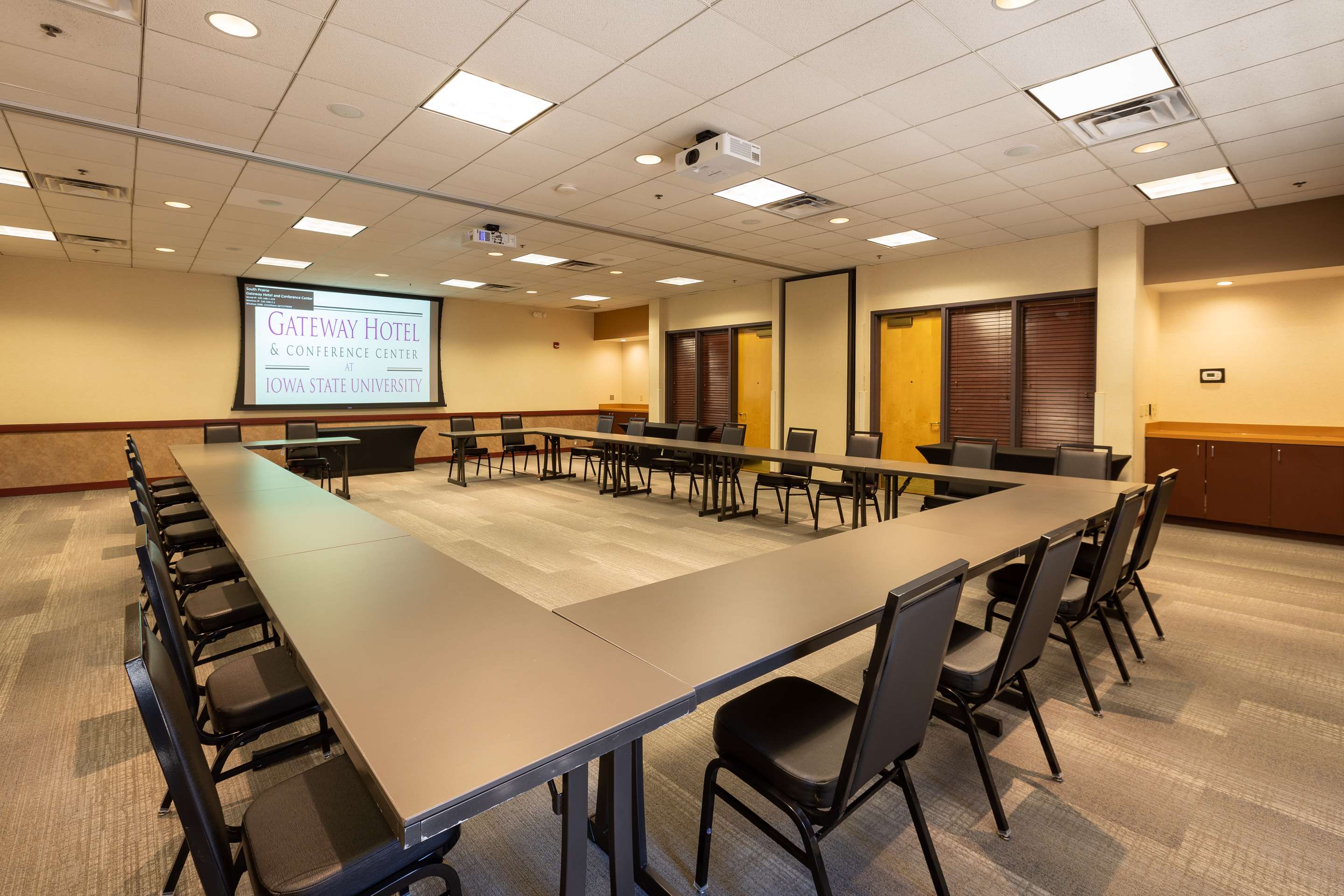 Meadow Room | Gateway Hotel and Conference Center at Iowa State University