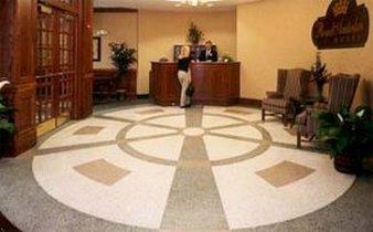 Royal Amsterdam Hotel Pella Ia 705 East 1st 50219 Lobby