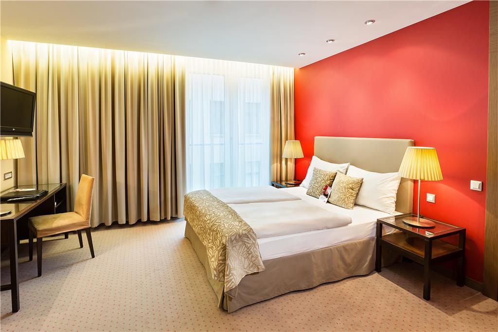 SAVOYEN AUSTRIA TREND HOTEL-guestroom-Guest Room,On-Site.jpg