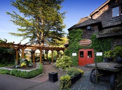 Restaurant - Old House Village Hotel Courtenay