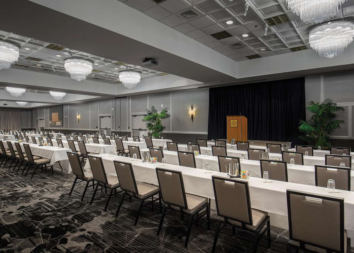 Madison Concourse Governor's Club Hotel, WI See Discounts