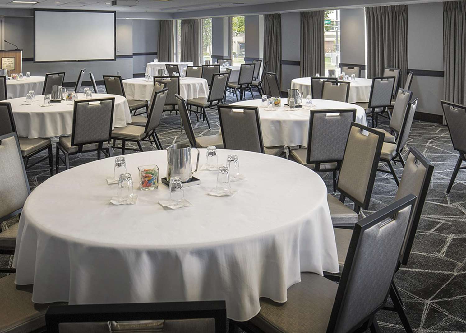 Madison Concourse Governor's Club Hotel, WI See Discounts