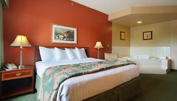  - Hotel Mead Wisconsin Rapids