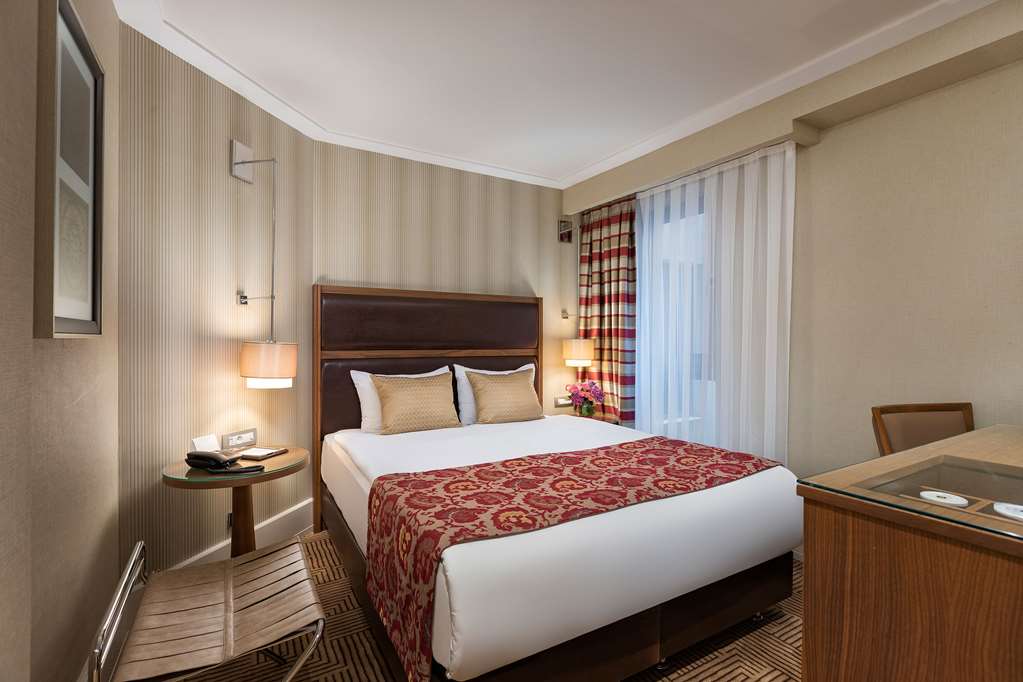 TITANIC CITY HOTEL-guestroom-Guest Room,Indoor/Interior.jpg