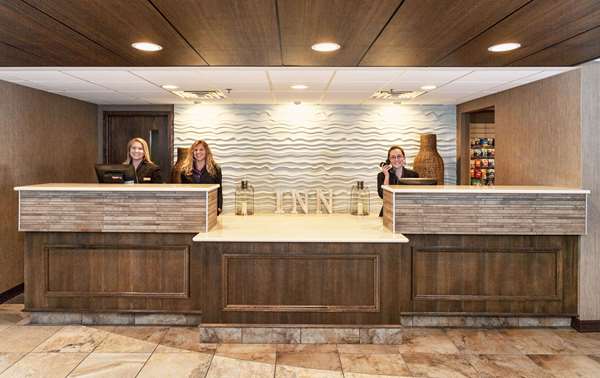  - Inn on Lake Superior Duluth - I-35, Exit 256B