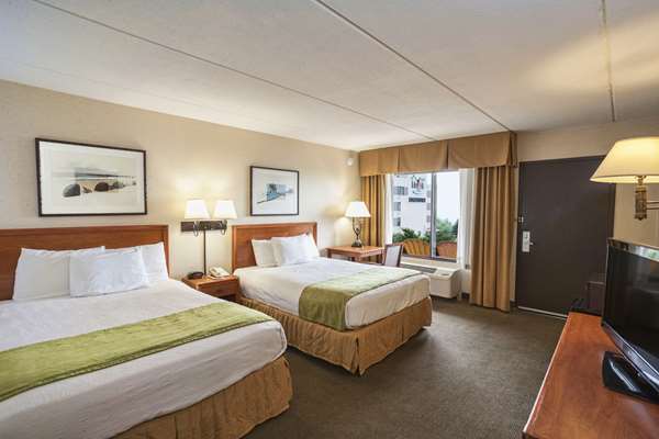  - Edgewater Resort Duluth - I-35, Exit 259