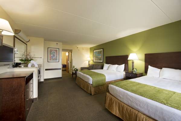  - Edgewater Resort Duluth - I-35, Exit 259