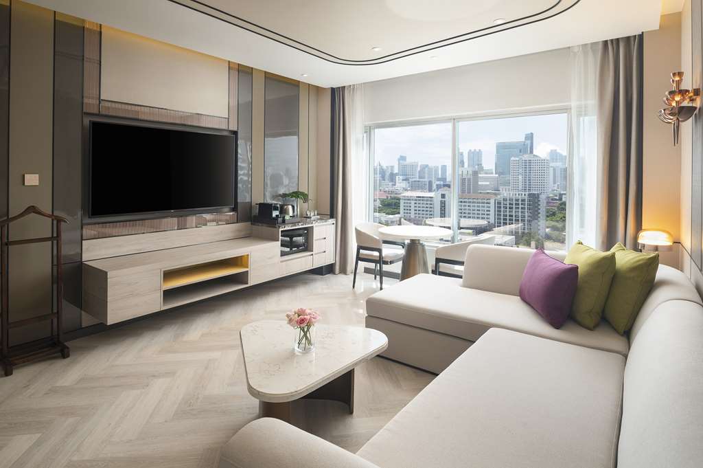 PATHUMWAN PRINCESS HOTEL BANGKOK-guestroom-Guest Room,Suite,On-Site.jpg