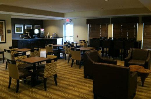  - Landmark Suites Williston