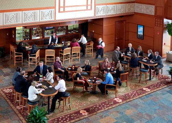 Bar - Eaglewood Resort & Spa Itasca