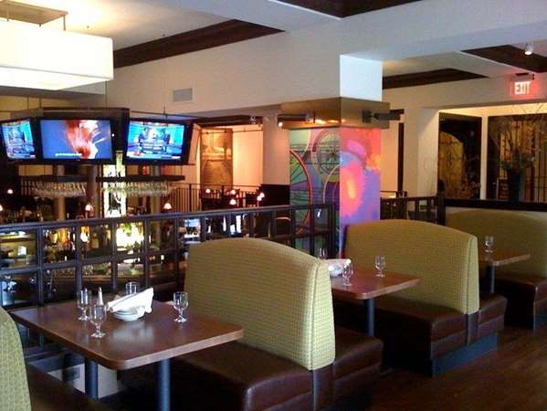 Conference Area - Carleton of Oak Park Hotel